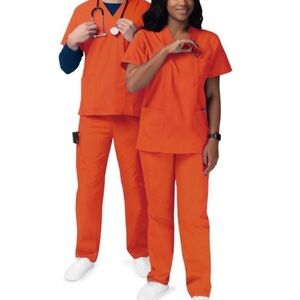SIVVAN ORANGE UNISEX SCRUB SET SIZE MEDIUM-New w/o tag